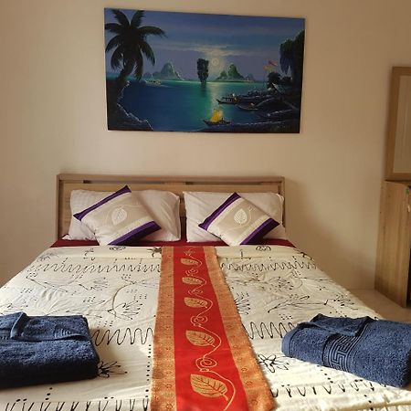 Sunshine Guesthouse Patong Luaran gambar