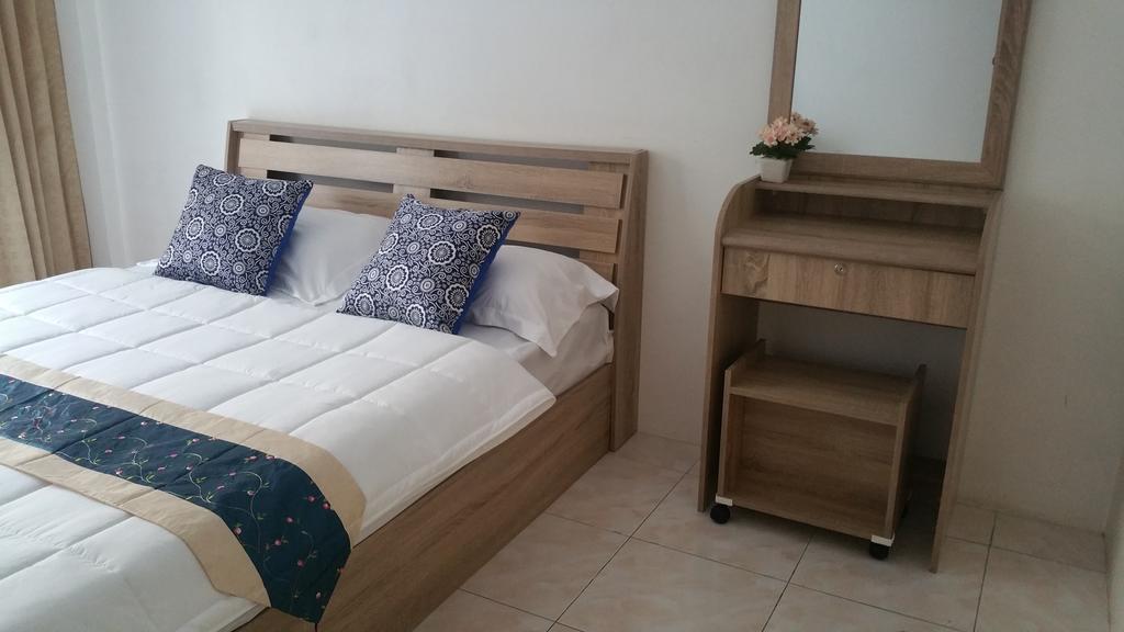 Sunshine Guesthouse Patong Luaran gambar