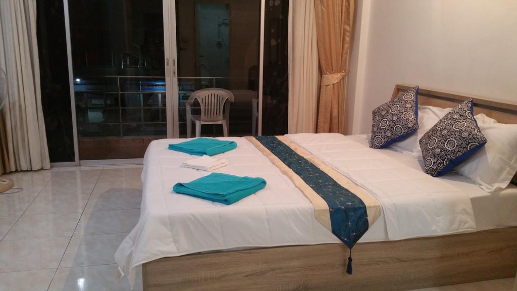 Sunshine Guesthouse Patong Luaran gambar