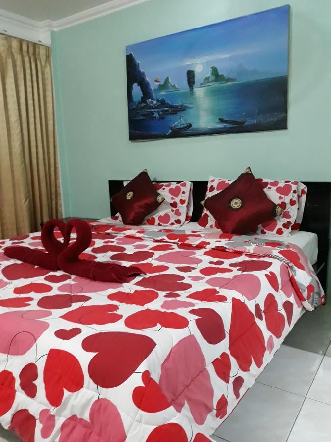 Sunshine Guesthouse Patong Luaran gambar