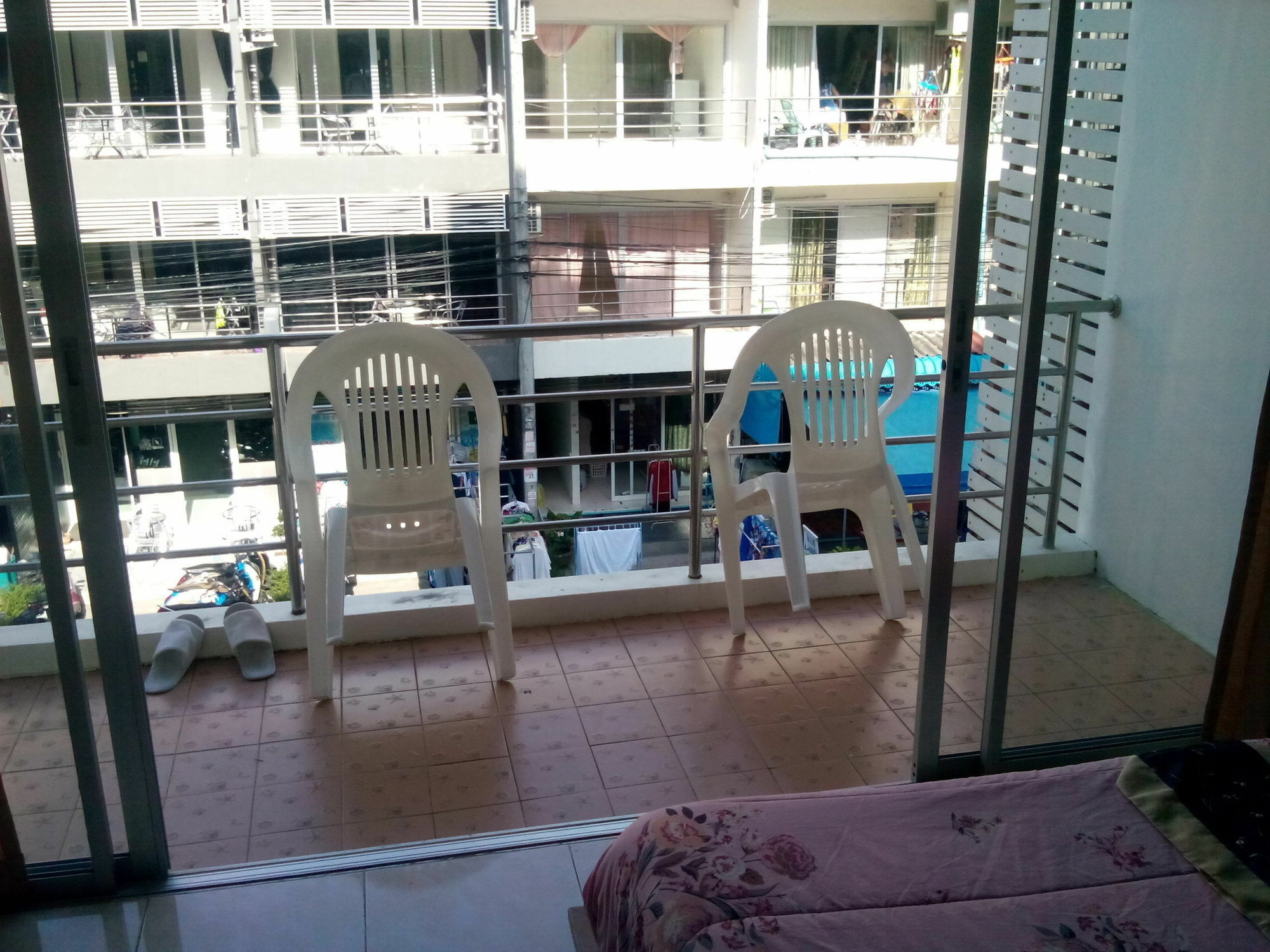 Sunshine Guesthouse Patong Luaran gambar