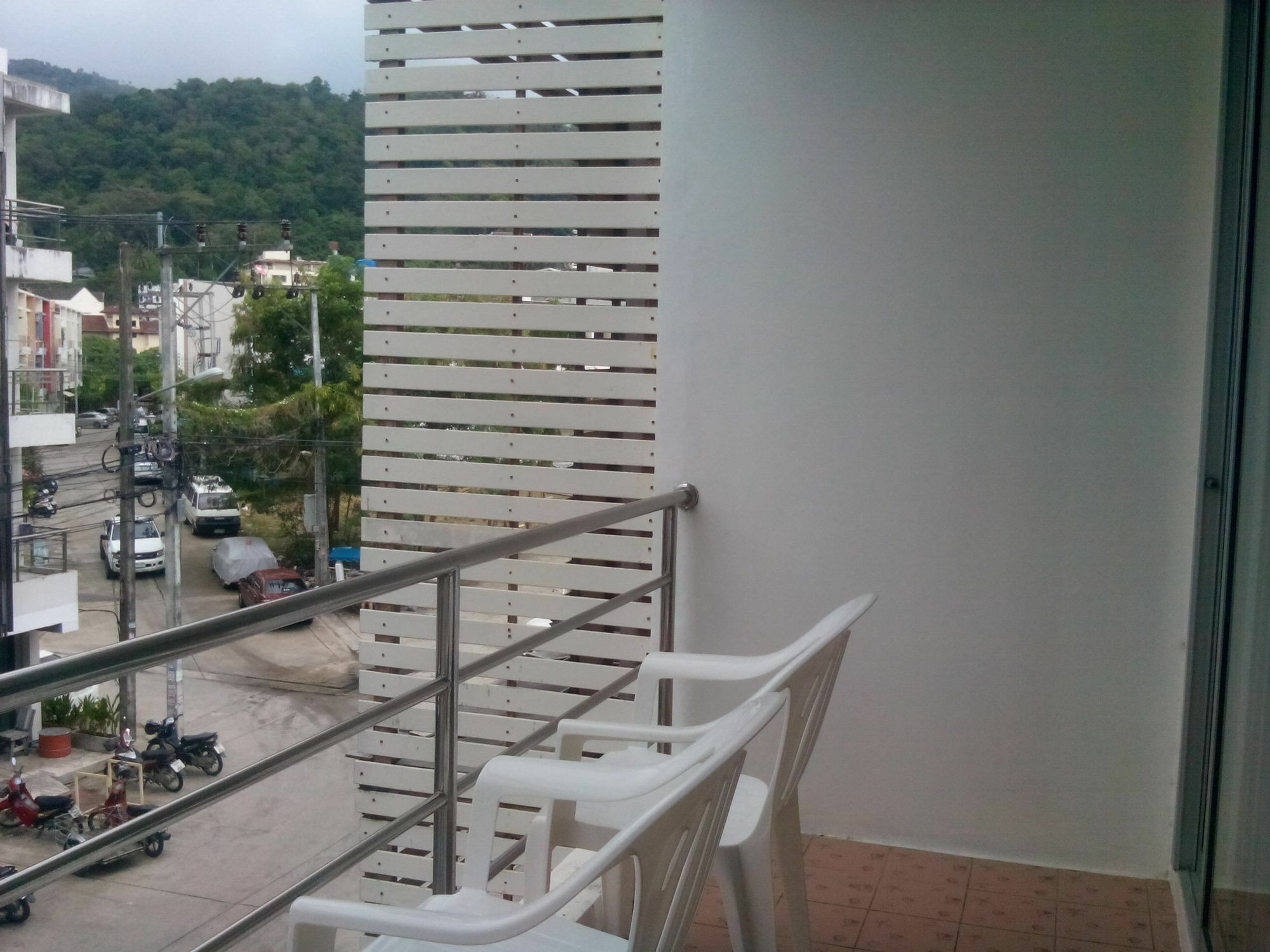 Sunshine Guesthouse Patong Luaran gambar