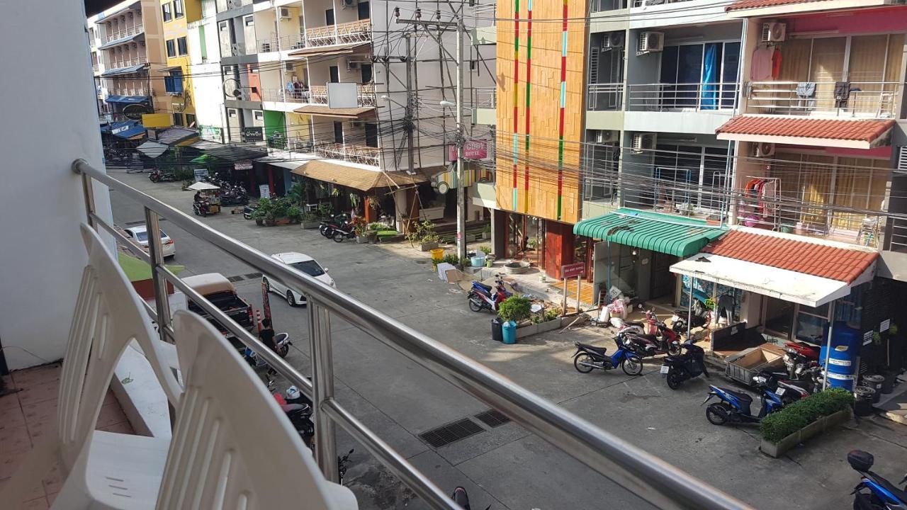 Sunshine Guesthouse Patong Luaran gambar